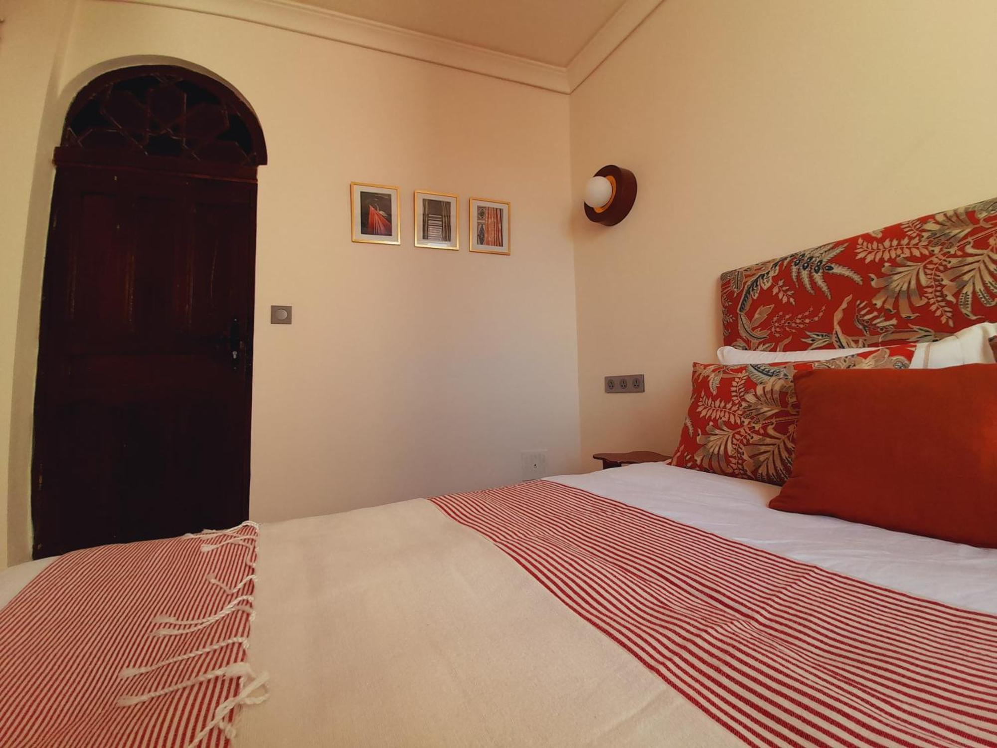 Absinthe Guest House Танжер Номер фото