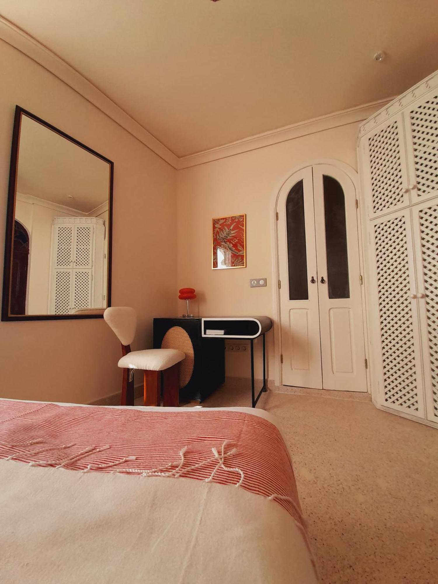 Absinthe Guest House Танжер Номер фото